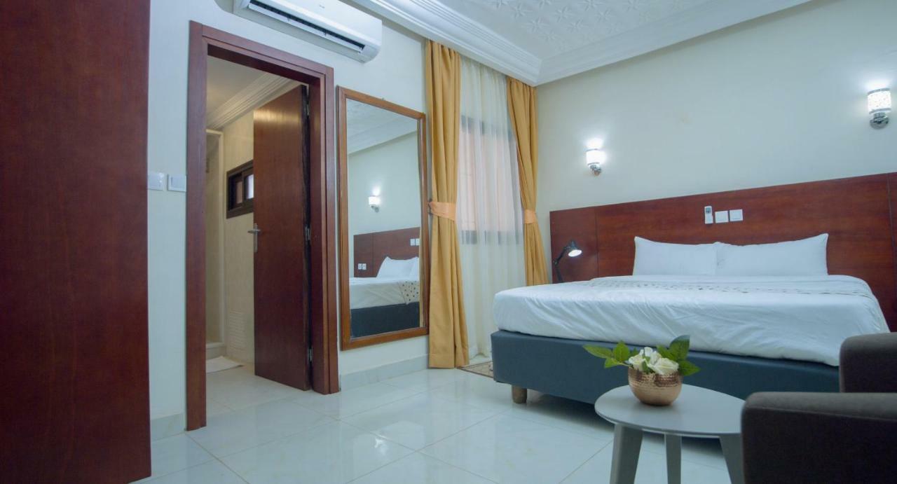 Hotel La Rose Blanche Корого Экстерьер фото