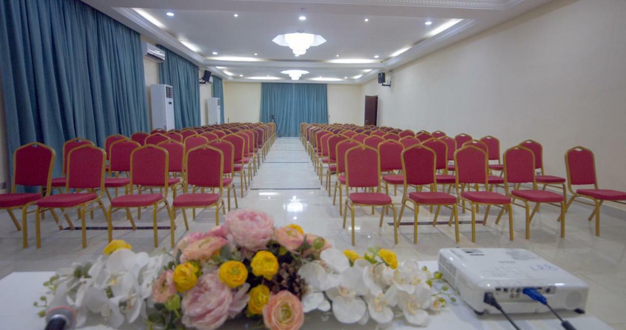 Hotel La Rose Blanche Корого Экстерьер фото